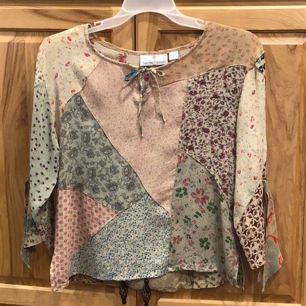Sacred Threads Flowy long sleeves with patchwork fabric, size medium.